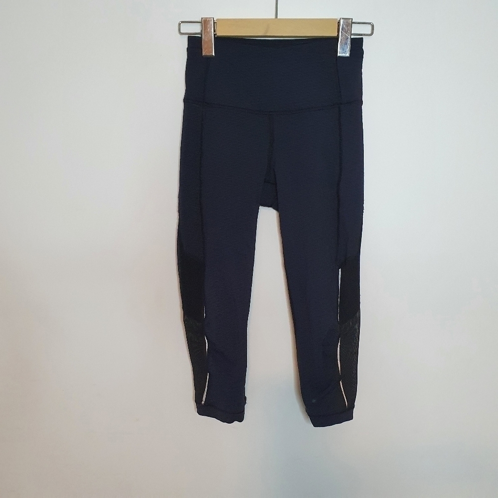 Lululemon Athletica Crop Pant Size 2